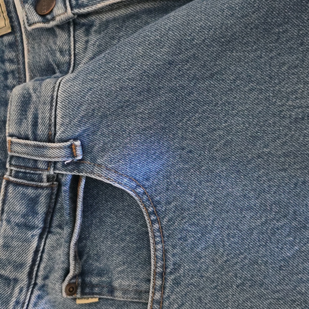 L.L. Bean Men's Classic Denim Jeans 36x29 - Picture 5 of 15